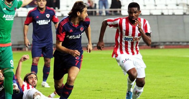 Antalyaspor Mersin İdmanyurdu maçında 5 gol vardı