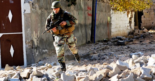 Ateşin içindeki komiserden yürek yakan mektup