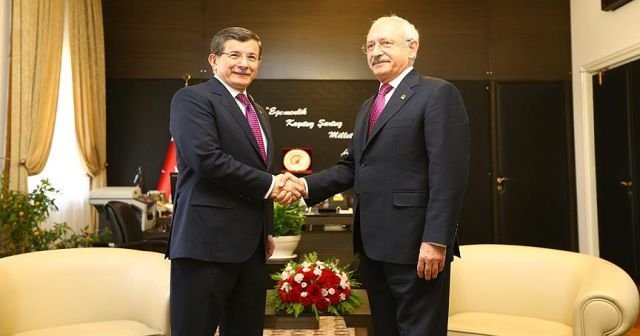 Başbakan Davutoğlu ile Kemal Kılıçdaroğlu bir araya geldi