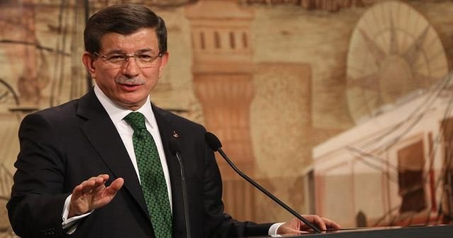 Başbakan Davutoğlu&#039;ndan kritik &#039;Başika&#039; ve Rusya açıklaması