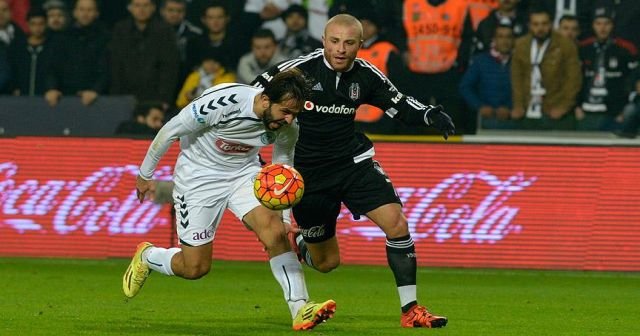 Beşiktaş ilk yarıyı zirvede tamamladı