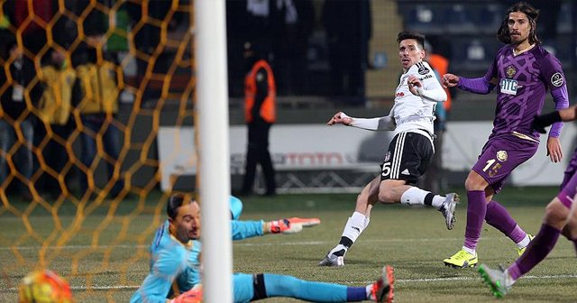 Beşiktaş Osmanlıspor&#039;u 3-2 Yendi