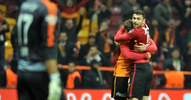 Burak ve Podolski'den 18 gole katkı