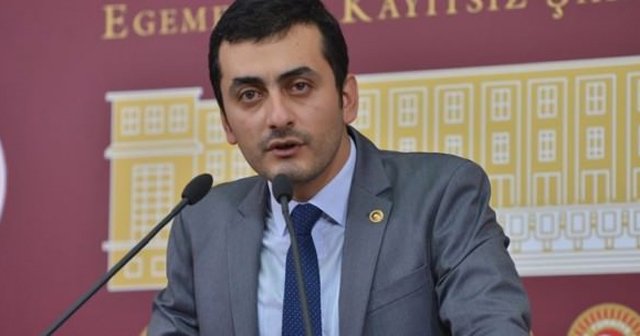 CHP&#039;li Erdem beklemediği yerden darbe yedi