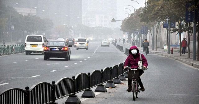 Çin&#039;de hava kirliliği alarmı