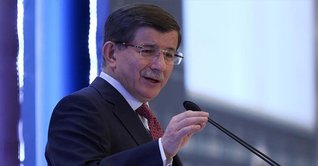 Davutoğlu, &#039;Bir avuç eşkıya bölgeyi terörize ediyor&#039;