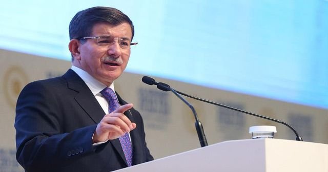 Davutoğlu, &#039;Hendek siyaseti halka ihanettir&#039;