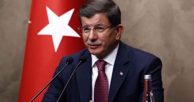 Davutoğlu&#039;ndan Bulgar gazeteciye ders gibi cevap