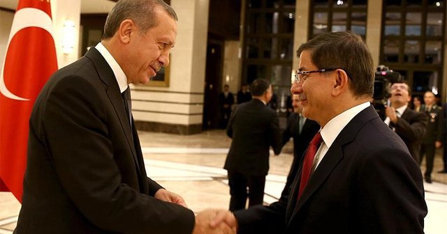 Davutoğlu&#039;ndan Erdoğan&#039;a torun tebriği