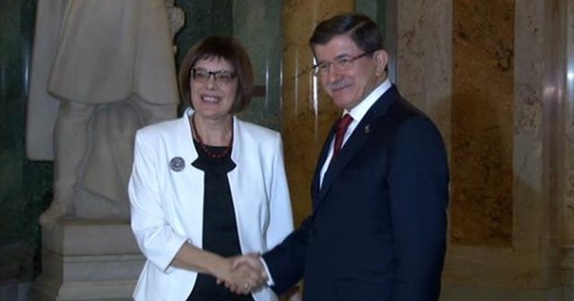 Davutoğlu Sırp Meclis Başkanıyla görüştü