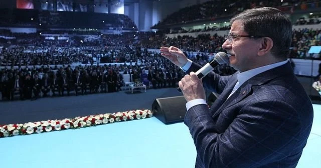 Davutoğlu, &#039;Tuzaklarını başlarında parçalamaya kararlıyız&#039;