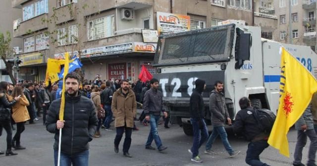 Diyarbakır&#039;da ortalık bir anda karıştı