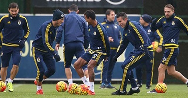 Fenerbahçe devre arasına moralli girmek istiyor