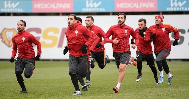 Galatasaray&#039;da gözler derbi maçına çevrildi