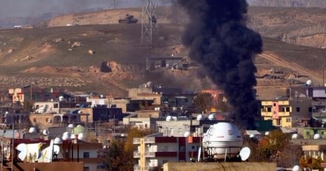 Şırnak&#039;ın iki ilçesinde şiddetli patlamalar yaşandı