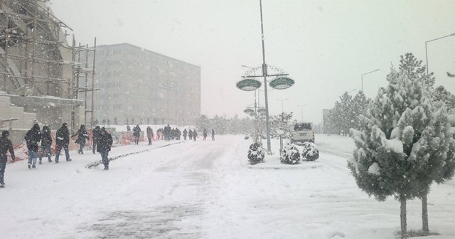 Karabük'ta okullar 1 gün tatil edildi