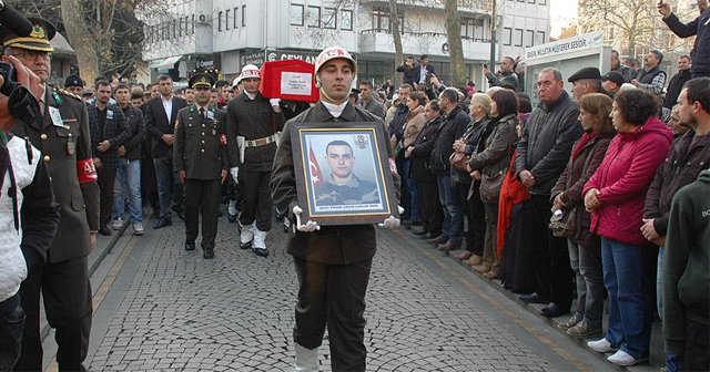 Şehit Piyade Çavuş İnan&#039;ın cenazesi toprağa verildi