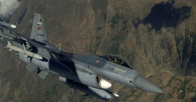 Suriye sınırında altı F-16 uçağı devriye uçuşu yaptı