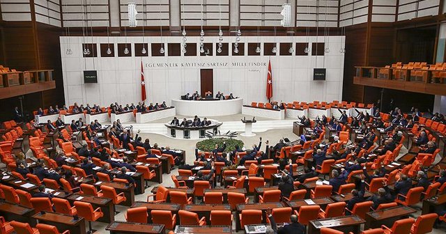 TBMM Genel Kurulu&#039;nda 2016 Yılı Geçici Bütçesi kabul edildi