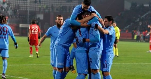 Trabzonspor Antalyaspor&#039;u 3 farkla geçti