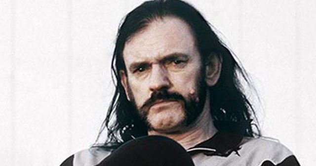 Ünlü rock şarkıcısı Lemmy Kilmister hayatını kaybetti