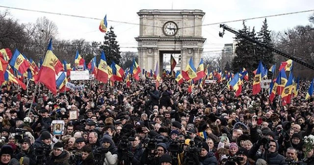 &#039;Muhaliflere eylem talimatını Putin veriyor&#039;