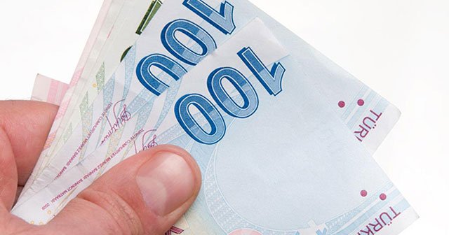 1.5 milyon öğrenciye 400 lira burs