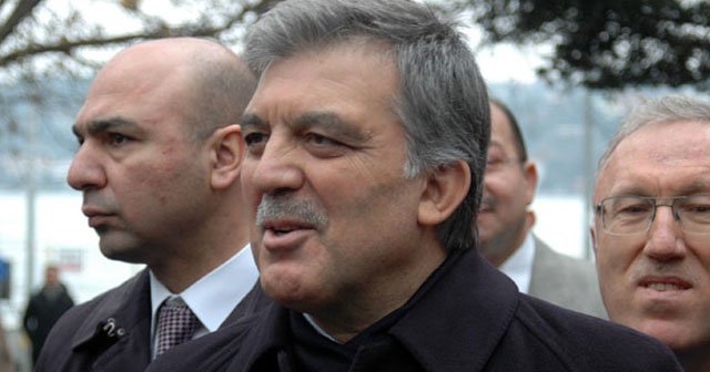 Abdullah Gül&#039;den Koç ailesine başsağlığı mesajı