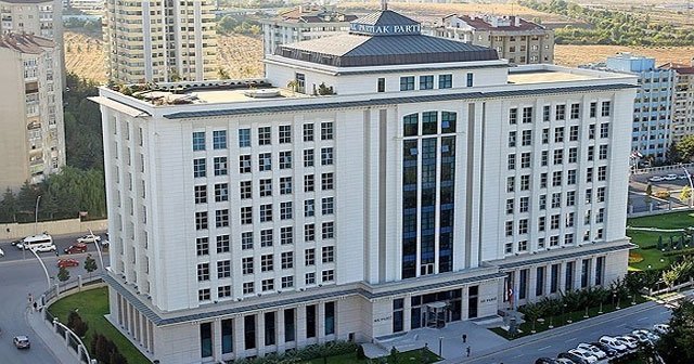 AK Parti&#039;de &#039;algı yönetimi&#039; çalıştayı