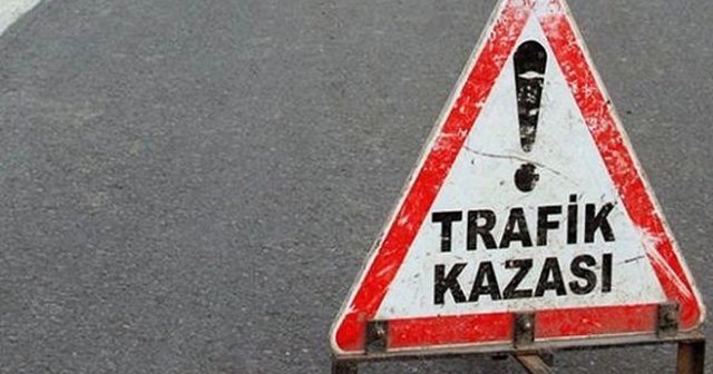 AK Partili vekiller trafik kazası geçirdi