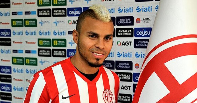 Antalyaspor, Danilo Campos&#039;u renklerine bağladı