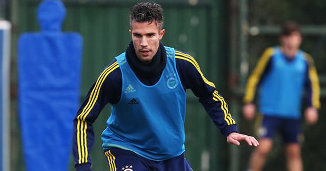 Fenerbahçe’ye Van Persie müjdesi