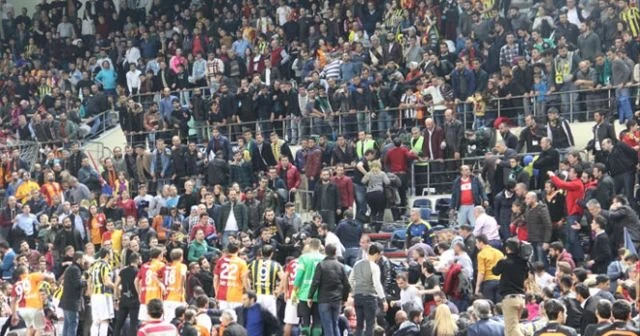 Hasan Şaş kırmızı kart gördü, olaylar çıktı