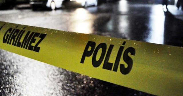 İstanbul&#039;da polis aracına silahlı saldırı