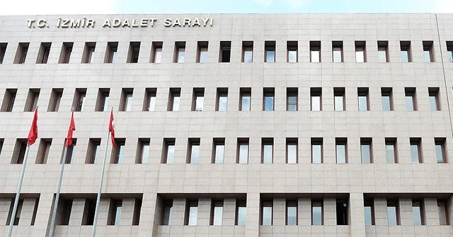 İzmir ve Bursa'da akademisyenlere soruşturma