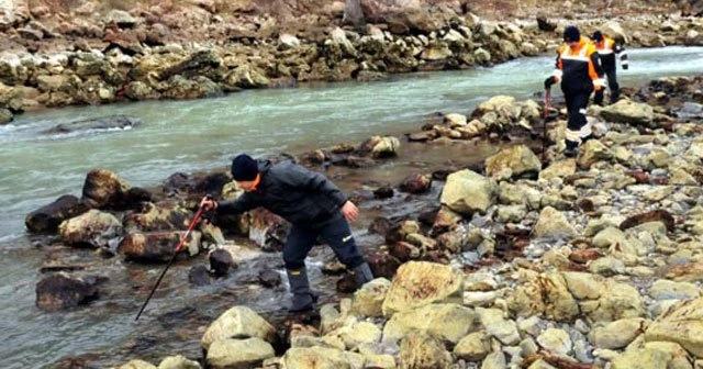Kayıp çocuklar için Kelkit Çayı’nda yeniden arama başlatıldı