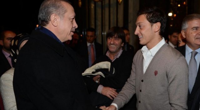 Mesut Özil&#039;den Cumhurbaşkanı Erdoğan&#039;a ziyaret