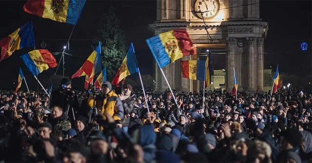 Moldova'da meraklı bekleyiş