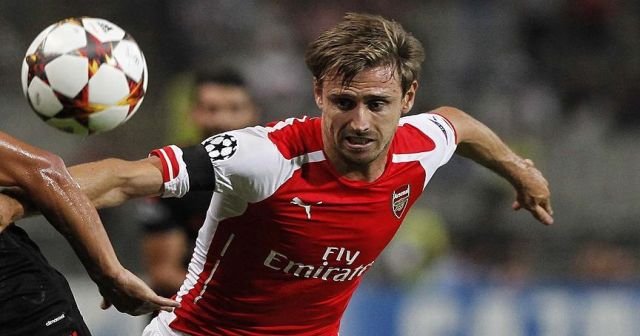 Monreal Arsenal ile sözleşme yeniledi