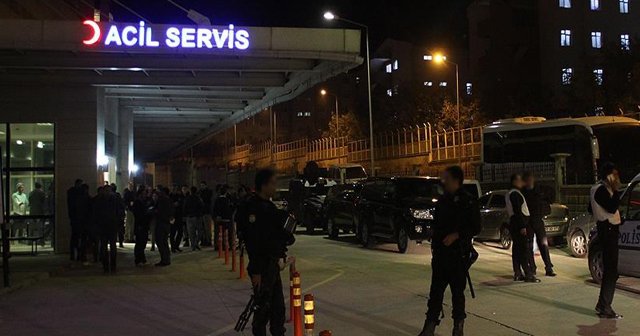 Nusaybin&#039;de polis servis aracına saldırı, 10 yaralı