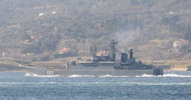 Rus savaş gemileri Akdeniz’e iniyor