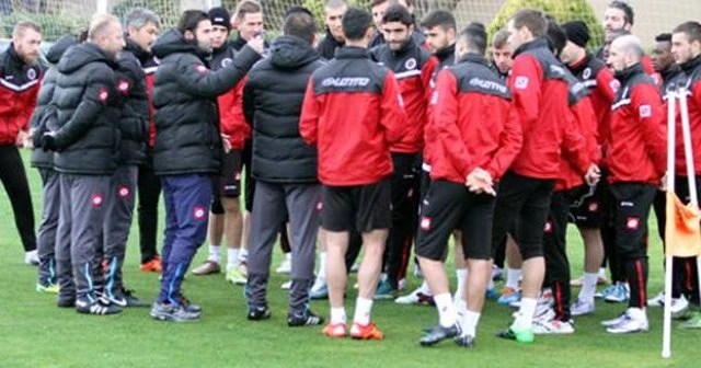Selçuk Şahin ilk antrenmana çıktı