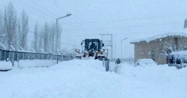 Sivas'ta 783 köy yolu ulaşıma kapandı