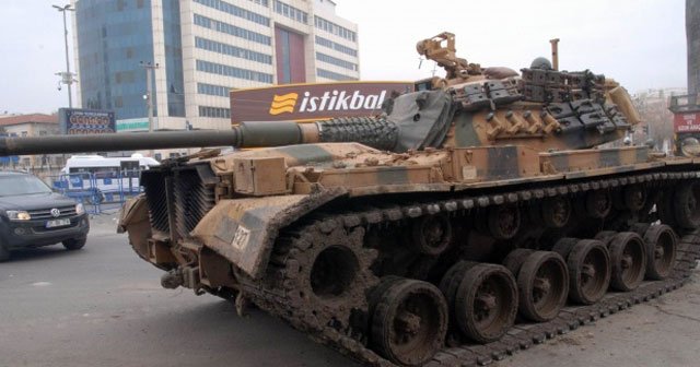 Sur’a tank takviyesi sürüyor