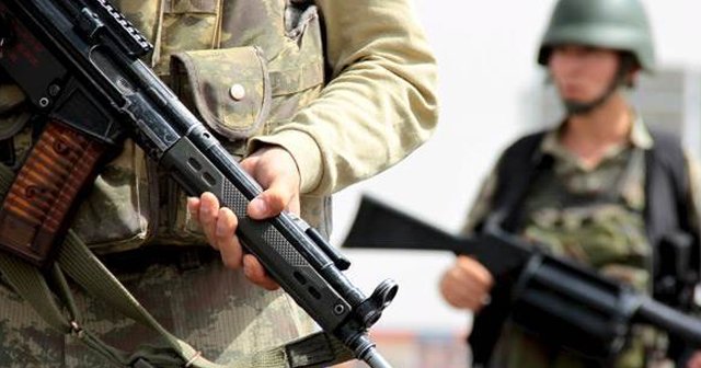 Sur’da 1 asker yaralandı, 1 PKK’lı teslim oldu