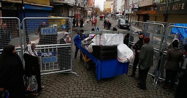 Sur&#039;da vatandaşlardan terör örgütü PKK&#039;ya tepki