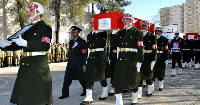 Sur şehitleri memleketlerine uğurlandı