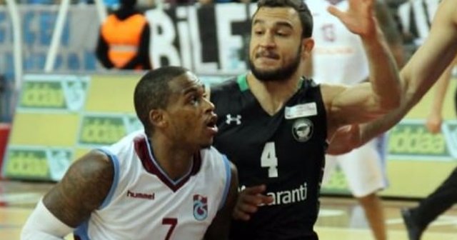 Trabzonspor evinde Darüşşafaka&#039;yı devirdi