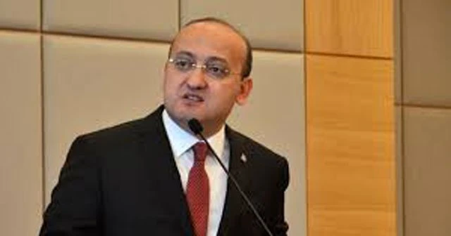 Yalçın Akdoğan dördüncü kez baba oldu