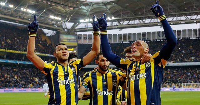 Zirve maç fazlasıyla yine Fenerbahçe&#039;nin